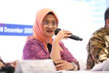 Direktur Utama Telkom Dian Siswarini saat sesi Press Conference pada acara penandatanganan akta pemisahan (deed of spin-off) InfraNexia di Jakarta, pada Kamis (18/12).