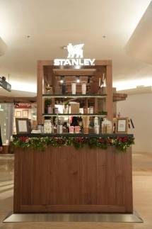 Welcoming Holiday Season! Stanley 1913 Hadirkan Winter Cabin Pop Up di Jakarta 