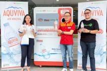 AQUVIVA menghadirkan RVM Plasticpay di jaringan Alfamart.