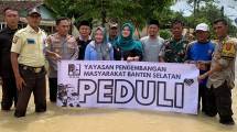 Masyarakat desa Bojen terima bantuan dari Yayasan Pengembangan Masyarakat Banten Selatan (YPMBS)