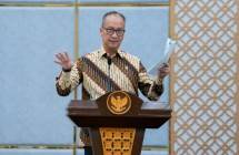 Menteri Perindustrian Agus Gumiwang Kartasasmita 