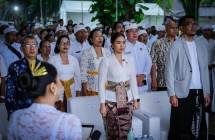 Wakil Menteri Pariwisata, Ni Luh Puspa saat sambutan pada pembukaan Prambanan Shiva Festival di kawasan Candi Prambanan, Sleman, Sabtu (17/1/2026).