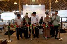 Peresmian Program Pemberdayaan Ekonomi Foodcourt Nusadaya Jawa Barat yang berlokasi di Komplek Bumi Harapan, Desa Cibiru Hilir, Kecamatan Cileunyi, Kabupaten Bandung, Jawa Barat, Rabu (21/01/2026).