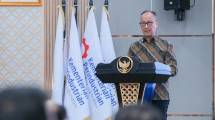 Menperin Agus Gumiwang Kartasasmita 