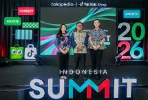 Stephanie Susilo, Executive Director of Tokopedia and TikTok E-commerce Indonesia (kanan)
