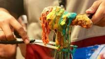 Spicy Rainbow Rolling Cheese di Ojju K-Food Surabaya (Foto:Ist)