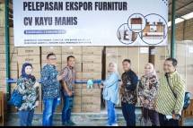 Acara Pelepasan Ekspor Produk Furnitur CV. Kayu Manis Kabupaten Bantul, Yogyakarta.
