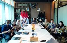 Menteri Ekonomi Kreatif, Teuku Riefky Harsya, menerima audiensi Indonesia Gastronomy Community (IGC) di Kantor Kementerian Ekraf, Jakarta, Kamis (19/2/2026).