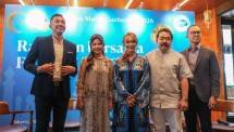 Kegiatan bincang-bincang Ramadan Frisian Flag bersama Inul Daratista, Adam Suseno dan dr. Gia Pratama.