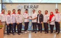 Menteri Ekonomi Kreatif, Teuku Riefky Harsya, menerima audiensi Dewan Pimpinan Pusat Asosiasi Pemerintah Desa Seluruh Indonesia (APDESI) Merah Putih di Kantor Kementerian Ekraf, Jakarta, Senin (2/3/2026).
