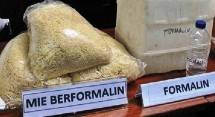 Polisi Gagalkan Peredaran Satu Ton Mie Berfornalin di Bandung