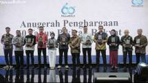 KrediOne raih penghargaan mitra pemberdayaan UMKM yang di gelar di Bandung ,Jawa Barat 