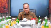 Menteri Perindustrian Agus Gumiwang Kartasasmita