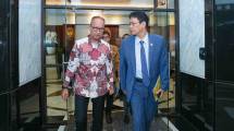 Menperin Agus Gumiwang Kartasasmita saat bertemu dengan Menkeu Purbaya Yudhi Sadewa