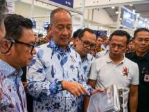 Menperin Agus Gumiwang Kartasasmita