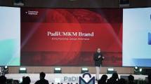 Senior Director Chief Marketing Officer (CMO) PT Danantara Asset Management (Persero), Dendi T. Danianto menyampaikan paparan mengenai penguatan brand positioning dalam acara PaDi Business Forum & Showcase 2026, Senin (6/5).