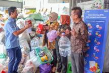 PT Bank Tabungan Negara (Persero) Tbk (BTN) memperkuat komitmen pengurangan emisi berbasis rumah tangga melalui kolaborasi dengan Bank Sampah Muria Berseri Kudus. Inisiatif ini menjadi pengembangan Program Bayar Angsuranmu dengan Sampahmu yang mendorong sampah rumah tangga memiliki nilai ekonomi sekaligus mendukung keberlanjutan lingkungan.
