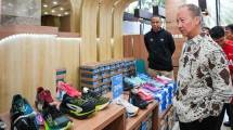 Menteri Perindustrian Agus Gumiwang Kartasasmita