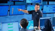 Matrix Nap Info memperlihatkan suasana konektivitas melalui infrastruktur komunikasi di JI EXPO