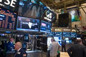 Investasi trading floor bursa