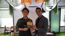 Ki-Ka: Ananta Aristian, Juara Pertama Bosch Culinary Master 2026 bersama dengan Anil Narula, President Director of PT BSH Home Appliances