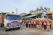 Pemulihan Pascabencana Dipercepat, PT Semen Indonesia (Persero) Tbk Salurkan 36 Ribu Bata Interlock 